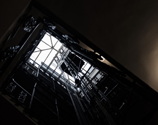 Villa Lift